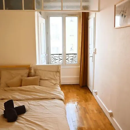 Grand T2 Elegant A Nation, Apartment Paris